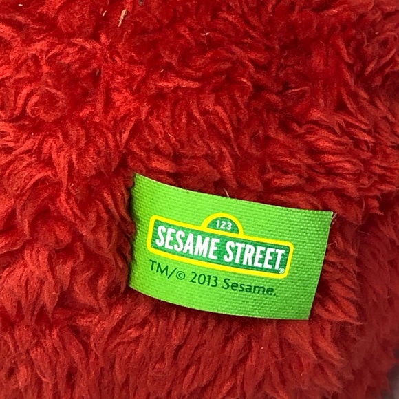 Gund Elmo Take Along Buddy Street Plush 13 inches Stuffed Animal - Picture 2 of 3